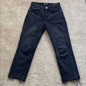 Zara faded black raw hem ankle high waisted jeans.